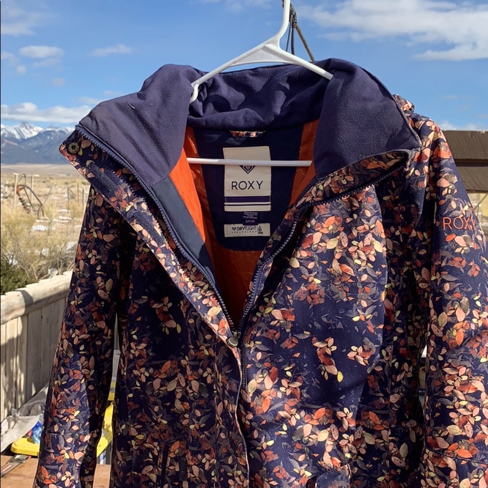 Roxy Navy Floral Ski Jacket with Multicolor Print - Picture 4 of 7